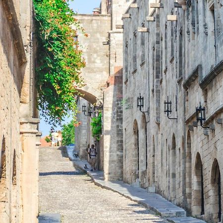 Colourful Aria Of The Medieval Town Rhodes City Dış mekan fotoğraf