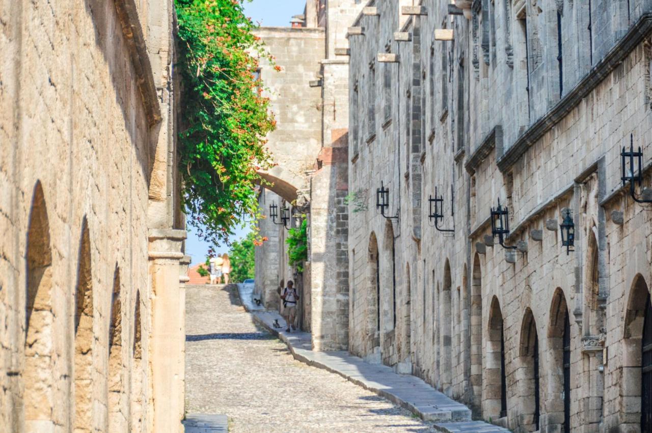 Colourful Aria Of The Medieval Town Rhodes City Dış mekan fotoğraf